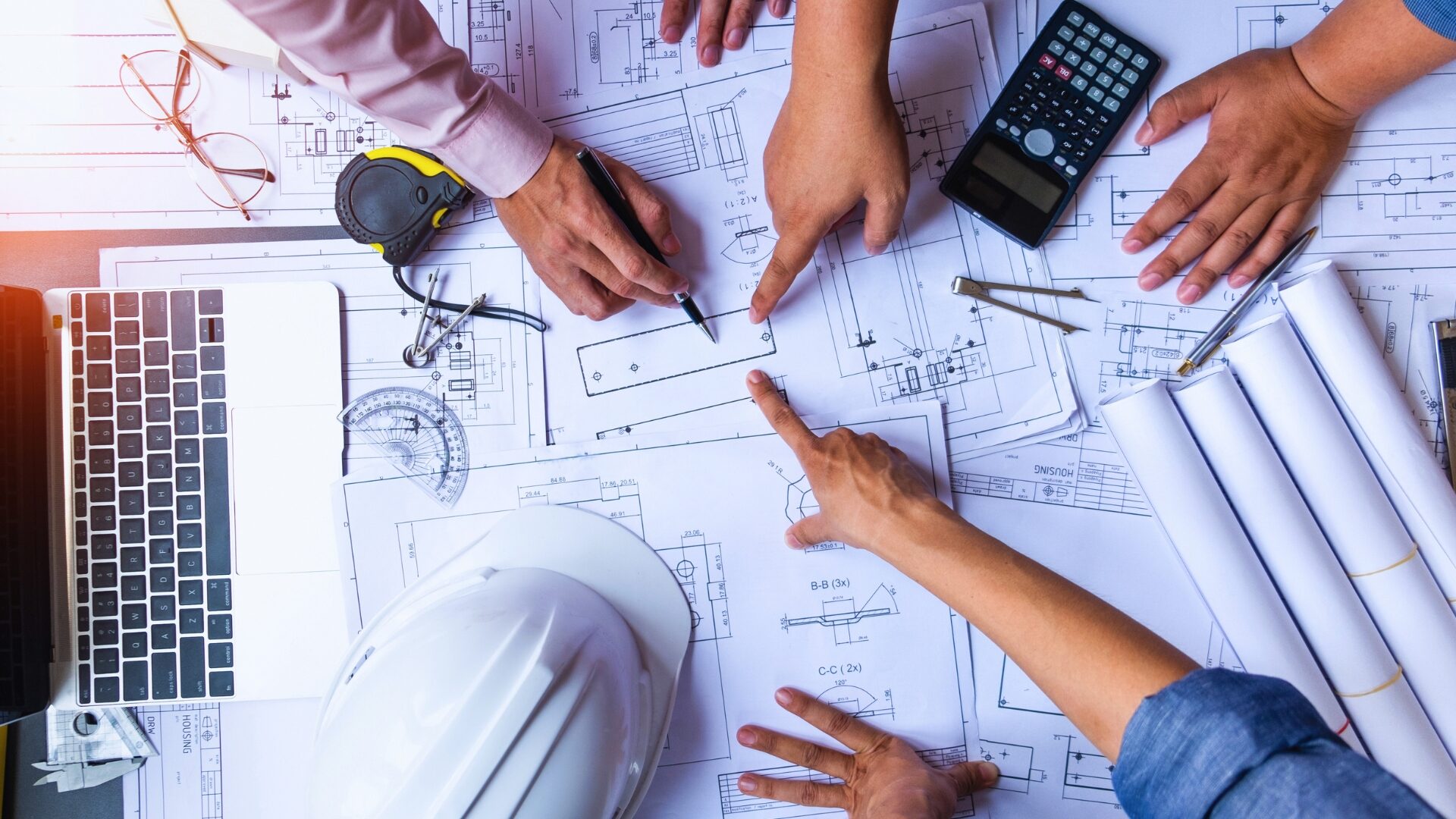 Progettazione su misura – e2tech Progettazione su misura - e2tech